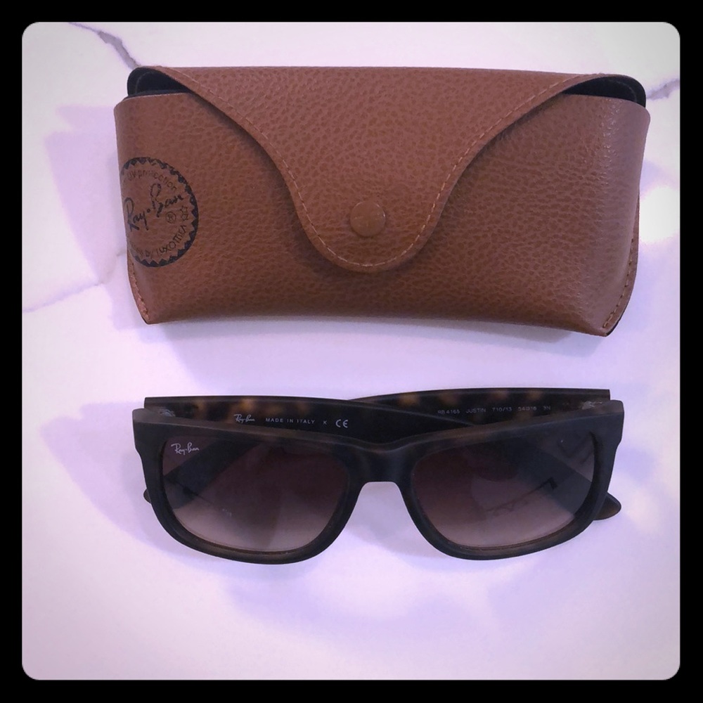 NWOT Tortoise Ray-Ban